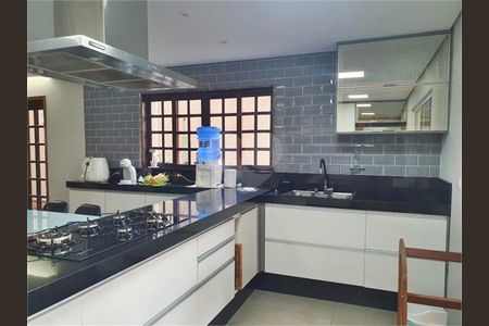 Casa à venda com 3 quartos, 142m² em Bortolândia, São Paulo