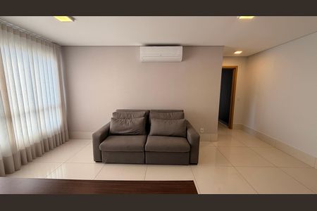 Sala de apartamento para alugar com 2 quartos, 67m² em Setor Bueno, Goiânia