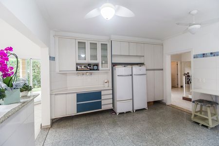 Casa de condomínio à venda com 385m², 2 quartos e 5 vagas Casa de condomínio à venda com 385m², 2 quartos e 5 vagasCozinha
