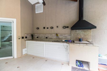 Casa de condomínio à venda com 385m², 2 quartos e 5 vagas Casa de condomínio à venda com 385m², 2 quartos e 5 vagasÁrea gourmet