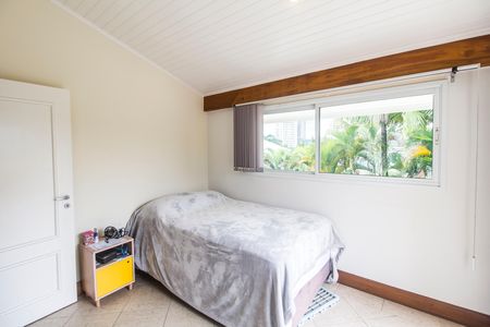 Casa de condomínio à venda com 385m², 2 quartos e 5 vagas Casa de condomínio à venda com 385m², 2 quartos e 5 vagasQuarto