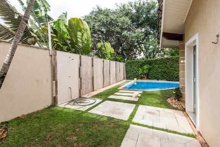 Casa de condomínio à venda com 385m², 2 quartos e 5 vagas Casa de condomínio à venda com 385m², 2 quartos e 5 vagasPiscina