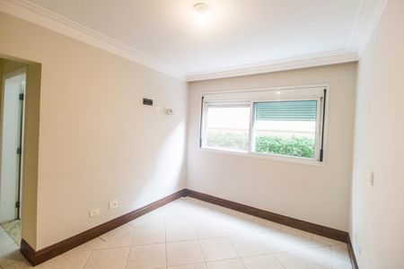 Suíte 1 de casa de condomínio à venda com 2 quartos, 385m² em Residencial 18 do Forte, Santana de Parnaíba