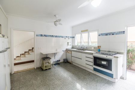 Casa de condomínio à venda com 385m², 2 quartos e 5 vagas Casa de condomínio à venda com 385m², 2 quartos e 5 vagasCozinha