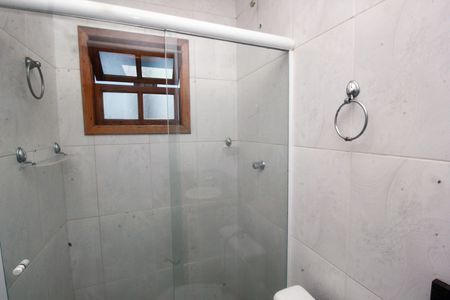 Apartamento para alugar com 100m², 3 quartos e 1 vaga Apartamento para alugar com 100m², 3 quartos e 1 vagaBanheiro da Suíte 2