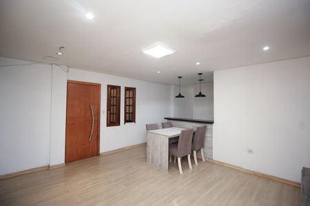 Sala de apartamento para alugar com 3 quartos, 100m² em Jardim Utinga, Santo André