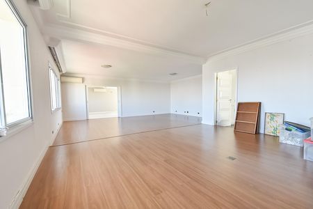 Apartamento à venda com 320m², 3 quartos e 2 vagasSala