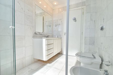 Apartamento à venda com 320m², 3 quartos e 2 vagasBanheiro social