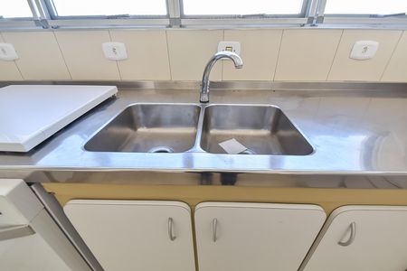Apartamento à venda com 320m², 3 quartos e 2 vagasCozinha
