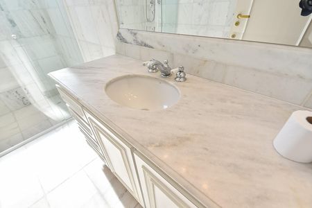 Apartamento à venda com 320m², 3 quartos e 2 vagasBanheiro social