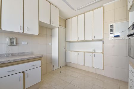 Apartamento à venda com 320m², 3 quartos e 2 vagasCozinha