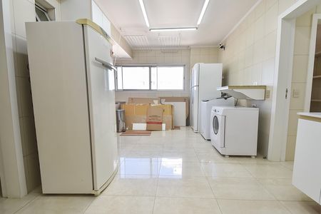 Apartamento à venda com 320m², 3 quartos e 2 vagasÁrea de serviço