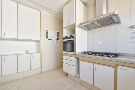 Apartamento à venda com 320m², 3 quartos e 2 vagasCozinha