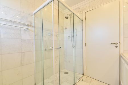 Apartamento à venda com 320m², 3 quartos e 2 vagasBanheiro da suíte