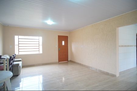 Casa à venda com 106m², 3 quartos e 1 vagaSala
