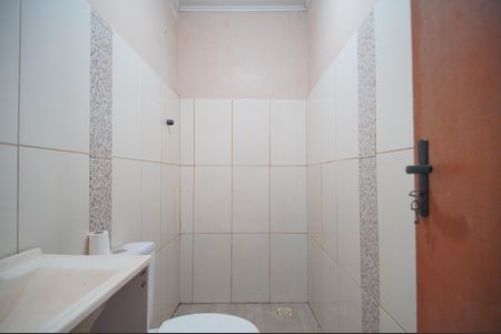 Casa à venda com 106m², 3 quartos e 1 vagaBanheiro 2