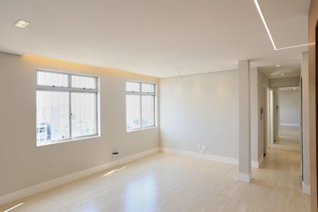 Sala de apartamento para alugar com 2 quartos, 72m² em Cidade Nova, Belo Horizonte