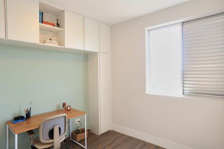 Apartamento para alugar com 72m², 2 quartos e 1 vagaQuarto 1