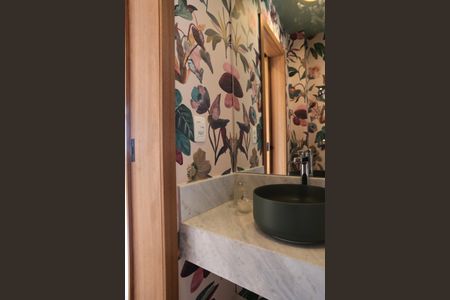 Apartamento para alugar com 72m², 2 quartos e 1 vagaLavabo