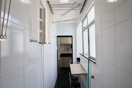 Apartamento para alugar com 72m², 2 quartos e 1 vagaÁrea de Serviço