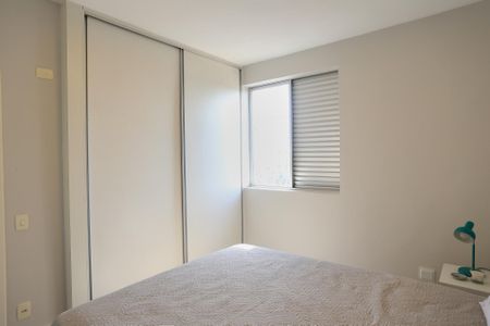 Apartamento para alugar com 72m², 2 quartos e 1 vagaQuarto