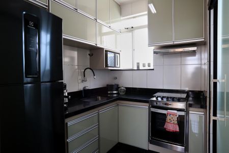 Apartamento para alugar com 72m², 2 quartos e 1 vagaCozinha