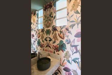 Apartamento para alugar com 72m², 2 quartos e 1 vagaLavabo