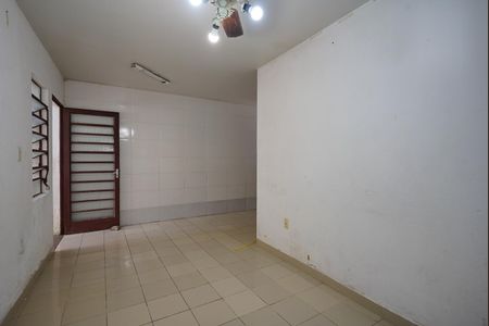 Casa de condomínio à venda com 127m², 4 quartos e 3 vagas Casa de condomínio à venda com 127m², 4 quartos e 3 vagasCozinha