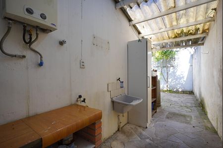 Casa de condomínio à venda com 127m², 4 quartos e 3 vagas Casa de condomínio à venda com 127m², 4 quartos e 3 vagasÁrea de Serviço