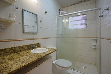 Casa de condomínio à venda com 127m², 4 quartos e 3 vagas Casa de condomínio à venda com 127m², 4 quartos e 3 vagasBanheiro