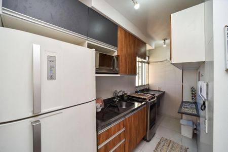 Apartamento à venda com 41m², 2 quartos e 1 vaga Apartamento à venda com 41m², 2 quartos e 1 vagaCozinha e Área de Serviço