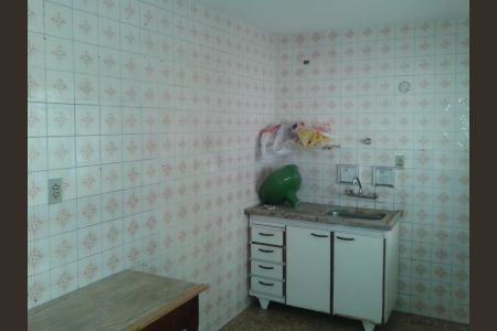 Casa à venda com 289m², 2 quartos e 3 vagas Casa à venda com 289m², 2 quartos e 3 vagasCozinha