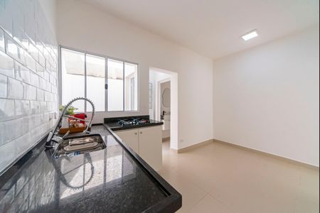 Casa para alugar com 90m², 2 quartos e 1 vaga Casa para alugar com 90m², 2 quartos e 1 vagaCozinha