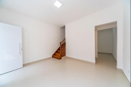 Casa para alugar com 90m², 2 quartos e 1 vaga Casa para alugar com 90m², 2 quartos e 1 vagaSala