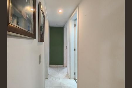 Apartamento à venda com 81m², 3 quartos e 1 vaga Apartamento à venda com 81m², 3 quartos e 1 vagaCorredor