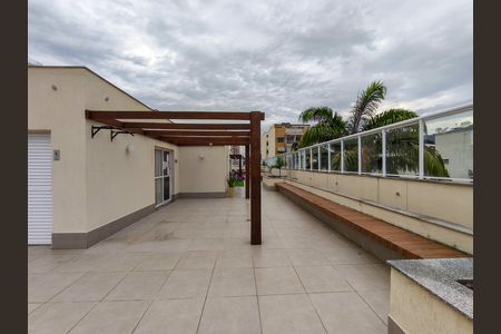 Apartamento à venda com 81m², 3 quartos e 1 vaga Apartamento à venda com 81m², 3 quartos e 1 vagaTerraço
