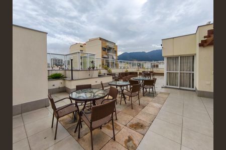 Apartamento à venda com 81m², 3 quartos e 1 vaga Apartamento à venda com 81m², 3 quartos e 1 vagaÁrea comum - Playground