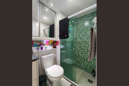 Apartamento à venda com 81m², 3 quartos e 1 vaga Apartamento à venda com 81m², 3 quartos e 1 vagaBanheiro Corredor