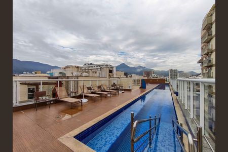 Apartamento à venda com 81m², 3 quartos e 1 vaga Apartamento à venda com 81m², 3 quartos e 1 vagaÁrea comum - Piscina