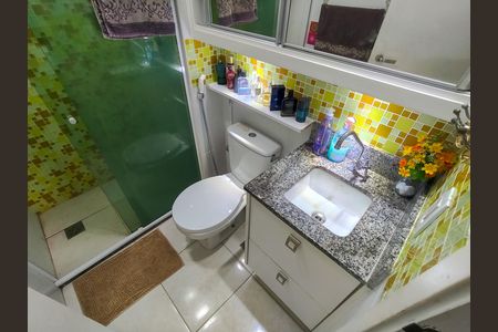 Apartamento à venda com 81m², 3 quartos e 1 vaga Apartamento à venda com 81m², 3 quartos e 1 vagaBanheiro da Suíte
