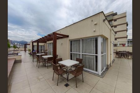 Apartamento à venda com 81m², 3 quartos e 1 vaga Apartamento à venda com 81m², 3 quartos e 1 vagaÁrea comum - Salão de festas
