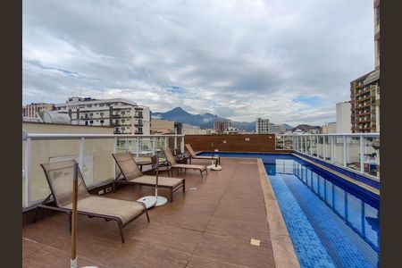 Apartamento à venda com 81m², 3 quartos e 1 vaga Apartamento à venda com 81m², 3 quartos e 1 vagaÁrea comum - Piscina