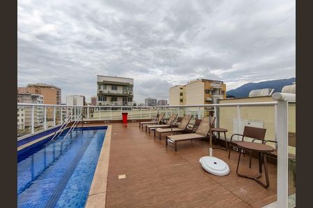 Apartamento à venda com 81m², 3 quartos e 1 vaga Apartamento à venda com 81m², 3 quartos e 1 vagaÁrea comum - Piscina