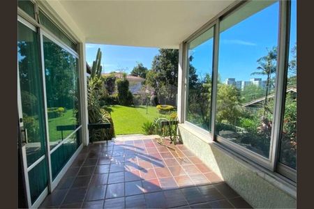 Casa à venda com 4 quartos, 374m² em Tremembé, São Paulo