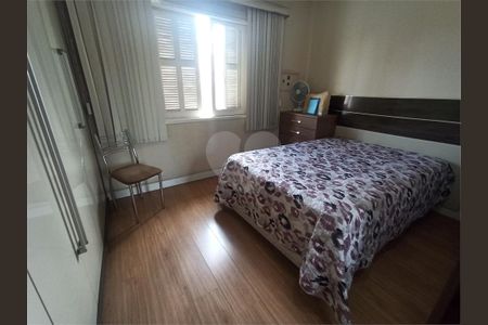 Casa à venda com 3 quartos, 223m² em Parada Inglesa, São Paulo