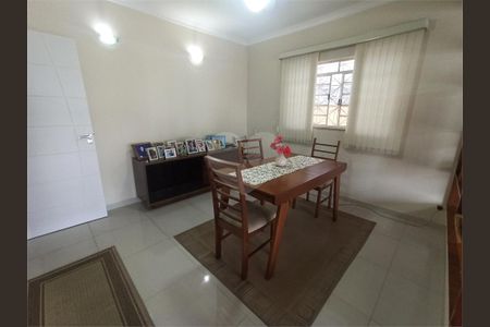 Casa à venda com 3 quartos, 223m² em Parada Inglesa, São Paulo