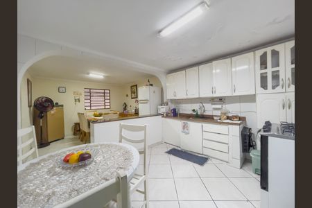 Casa à venda com 208m², 4 quartos e 3 vagasCopa e Cozinha