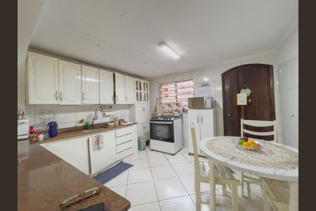 Casa à venda com 208m², 4 quartos e 3 vagasCopa e Cozinha