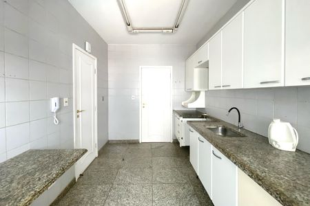 Apartamento à venda com 110m², 3 quartos e 2 vagasCozinha