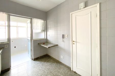 Apartamento à venda com 110m², 3 quartos e 2 vagasCozinha